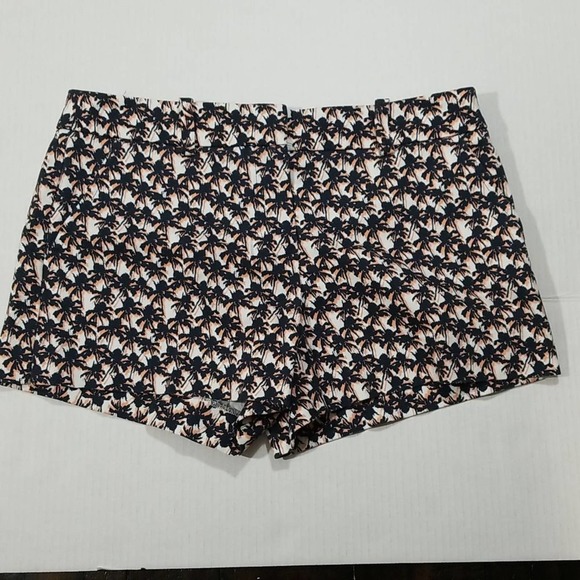 Trina Turk shorts size 4‎ - Picture 1 of 9